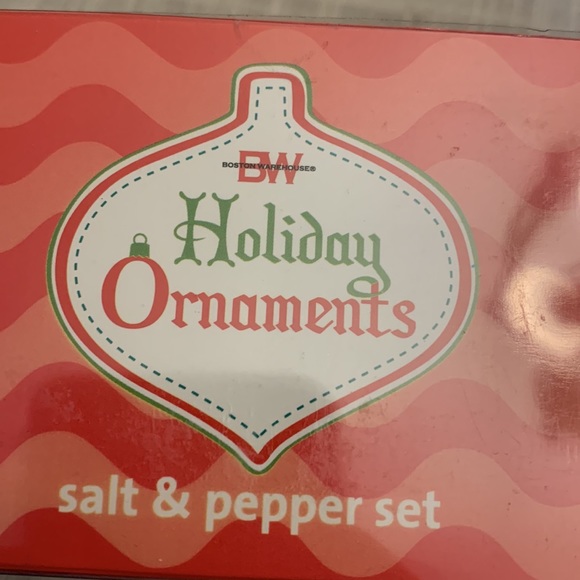 Holiday Ornaments Salt and Pepper Shakers - Picture 2 of 4